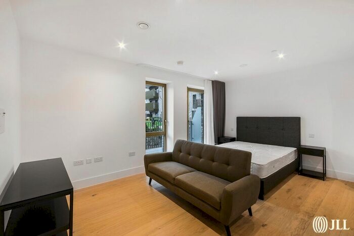 Studio To Rent In Capital Interchange Way, Brentford, TW8