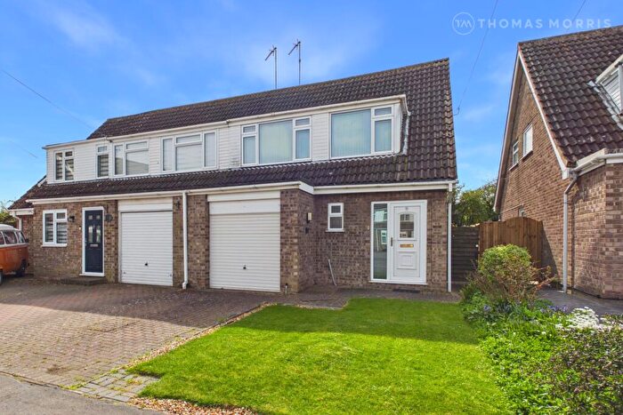 3 Bedroom Semi Detached House For Sale In Alwin Close, Sawtry, Huntingdon, Cambridgeshire, PE28