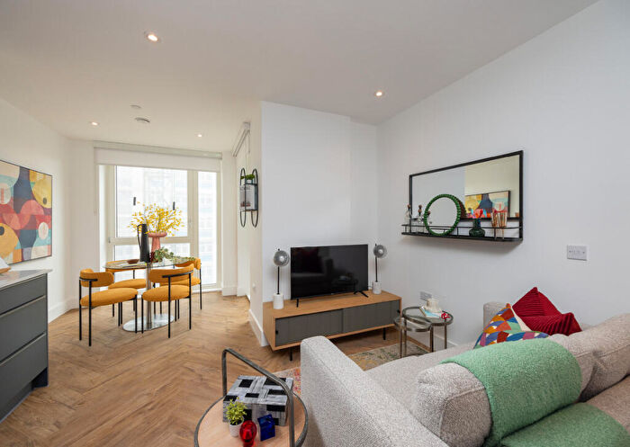 1 Bedroom Apartment To Rent In Upper East, Bromley By Bow, E3