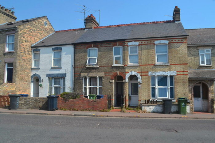 3 Bedroom Terraced House To Rent In Mill Road, Cambridge, CB1