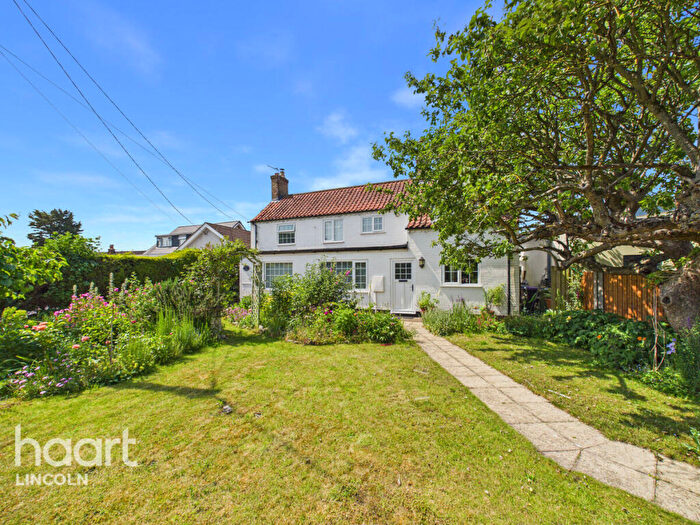 3 Bedroom Cottage For Sale In Manor Lane, Welton, LN2