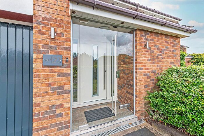 5 Bedroom Detached House For Sale In Sharon Park Close, Grappenhall, WA4 - Photo 6