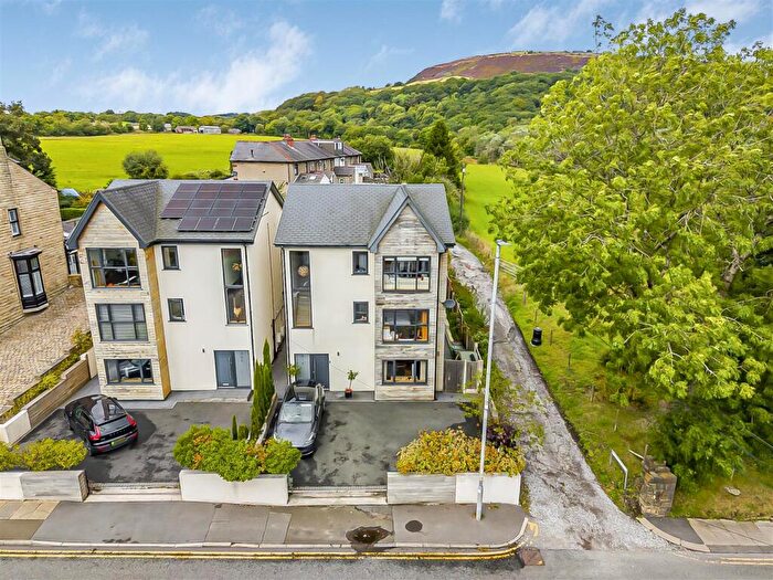 4 Bedroom House For Sale In Bolton Road West, Holcombe Brook, Bury, BL0