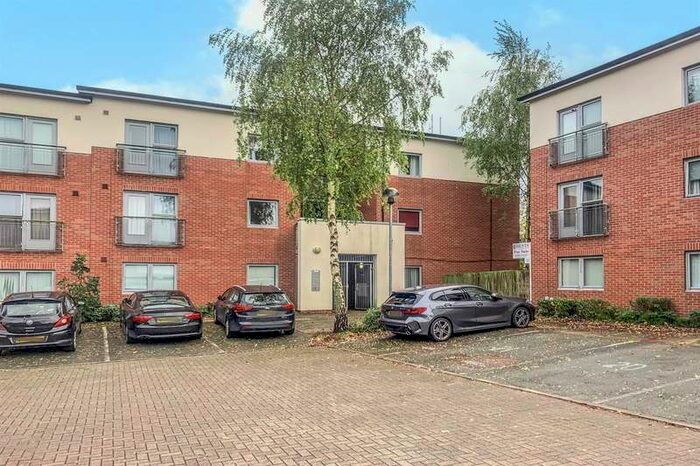 2 Bedroom Maisonette Flat For Sale In Denbigh Court, Castlefields, Runcorn, WA7