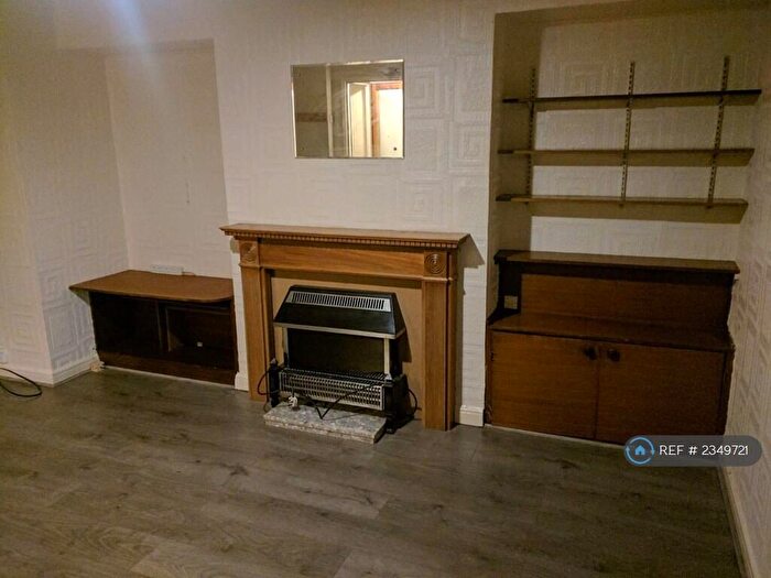 3 Bedroom End Of Terrace House To Rent In Audley Road, Birmingham, B33