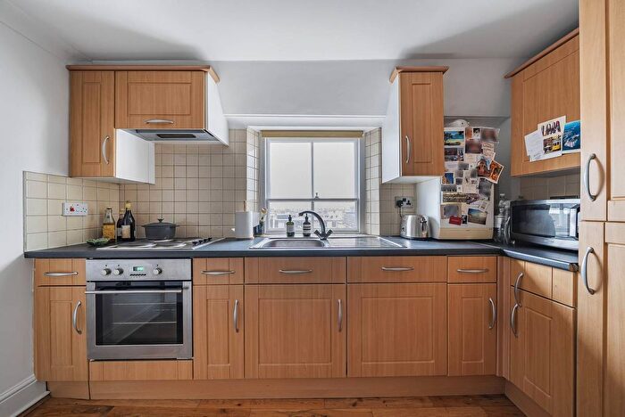 1 Bedroom Flat To Rent In St George's Drive, Pimlico, London, SW1V