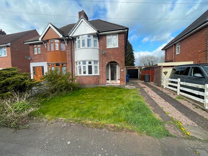 3 Bedroom Semi-Detached House For Sale In Mead Walk, Stapenhill, Burton-on-Trent, DE15