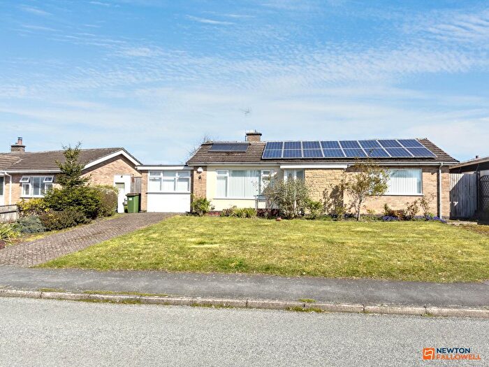 2 Bedroom Bungalow For Sale In Oakham Drive, Coalville, LE67