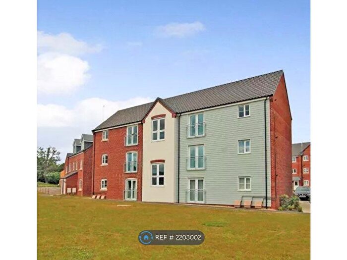 2 Bedroom Flat To Rent In Sprowston, Norwich, NR7