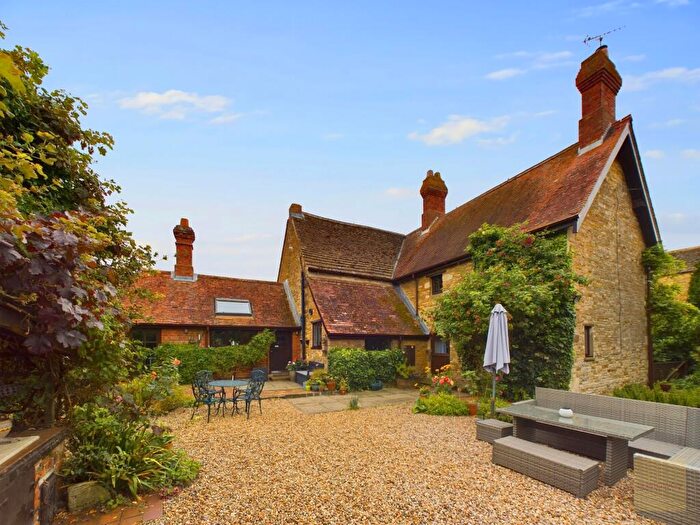 4 Bedroom Detached House For Sale In The Corner House, Willoughby Road, Morcott -, LE15