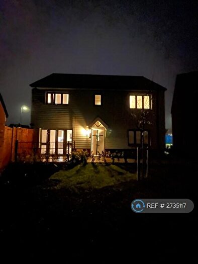 2 Bedroom Maisonette To Rent In Stanley Wilks Crescent, Chelmsford, CM1