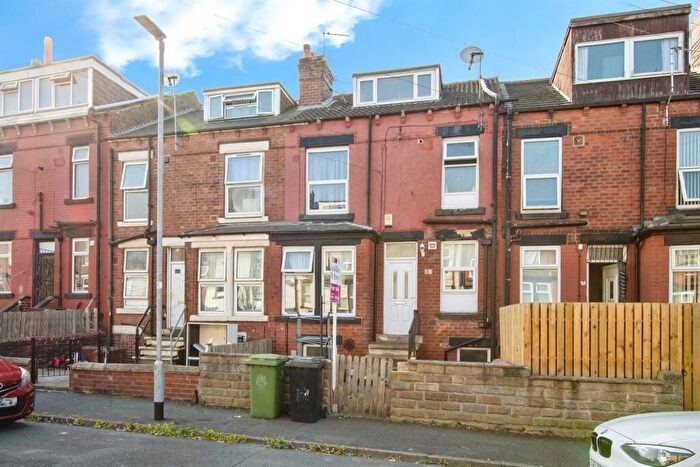 2 Bedroom Terraced House For Sale In Vinery Mount, Leeds, LS9