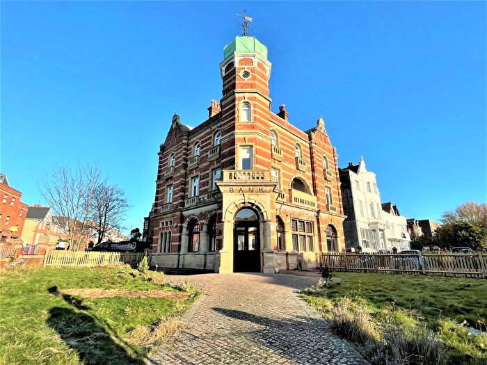 2 Bedroom Flat To Rent In Buckhurst Road, Bexhill-On-Sea, TN40