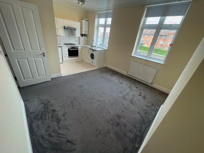 1 Bedroom Flat To Rent In Watford Way, London, NW7