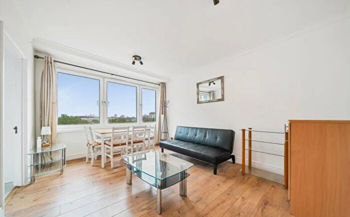 1 Bedroom Property To Rent In St. Johns Wood Road, London, NW8