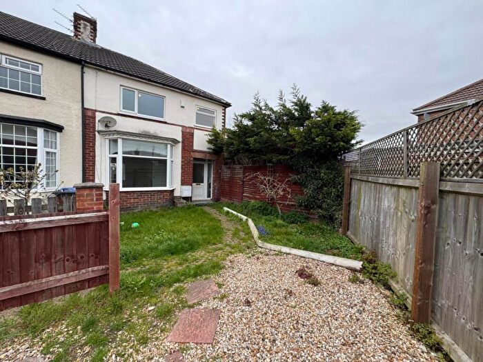 3 Bedroom End Of Terrace House To Rent In Chelmsford Place, Grimsby, DN34