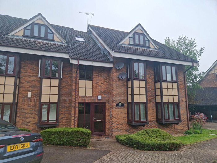 1 Bedroom Flat To Rent In Buckhurst Hill, IG9