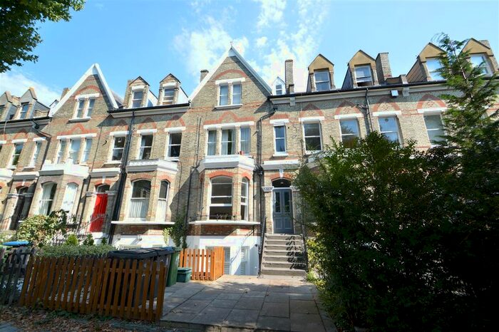 1 Bedroom Flat To Rent In Maple Road, Surbiton, KT6