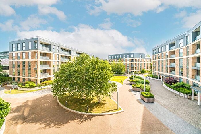 2 Bedroom Flat For Sale In Levett Square, Kew, TW9