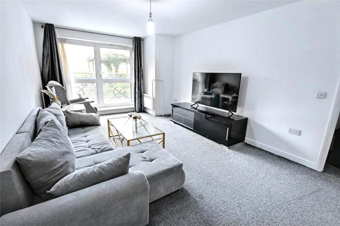2 Bedroom Apartment To Rent In Alder Court, Cline Road, Bounds Green, London, N11