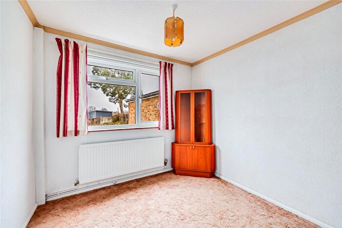 2 Bedroom Bungalow For Sale In Salford Road, Aspley Guise, Bedfordshire, MK17