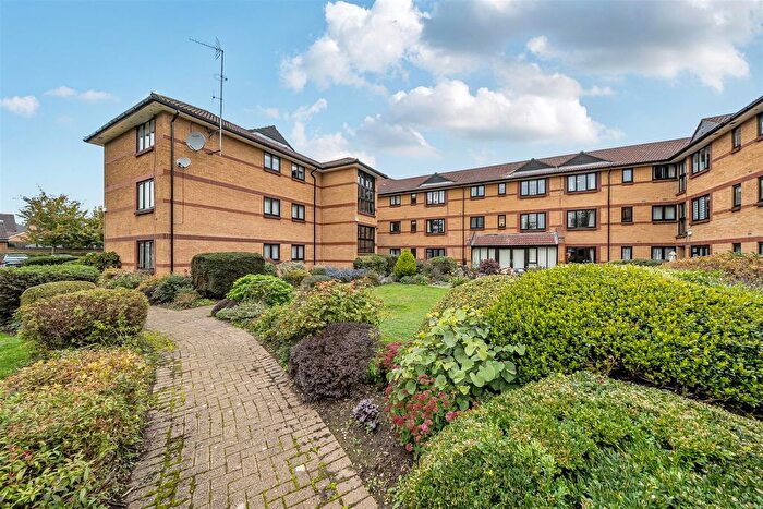 1 Bedroom Flat For Sale In Avonlea Court, Cloverdale Drive, Longwell Green, Bristol, BS30