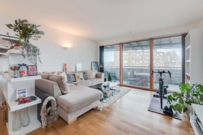 2 Bedroom Flat To Rent In Gainsborough Studios North, Poole Street, N1