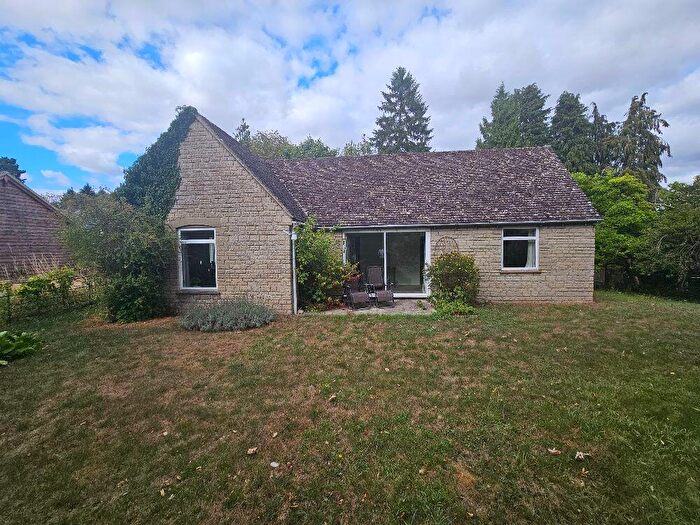 3 Bedroom Detached Bungalow To Rent In South Side, Steeple Aston, Oxon, OX25
