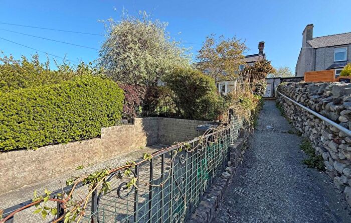2 Bedroom Terraced House For Sale In Valley Road, Llanfairfechan, Conwy, LL33