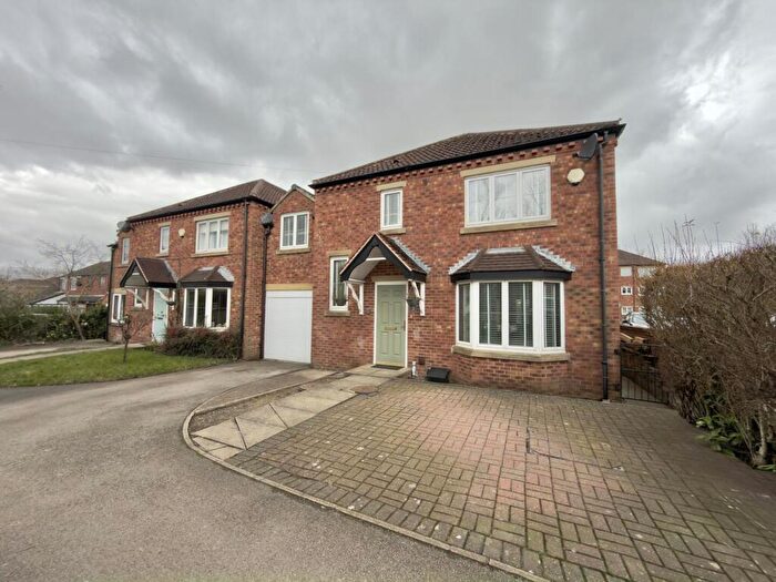 5 Bedroom Semi Detached House For Sale In Saxon Grange, Sherburn In Elmet, Leeds, LS25