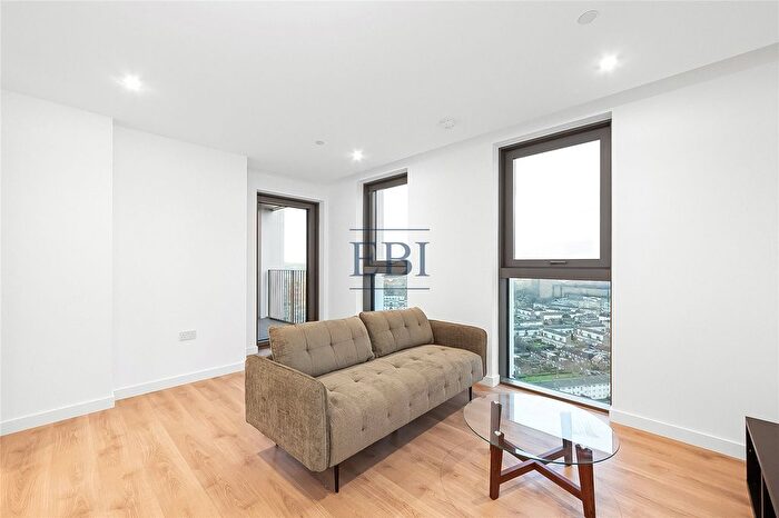 1 Bedroom Flat For Sale In One Thames Quay, Marsh Wall, London, E14