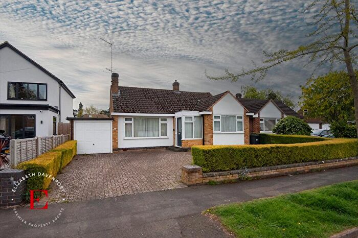 2 Bedroom Detached Bungalow For Sale In Ashfield Road, Kenilworth, CV8