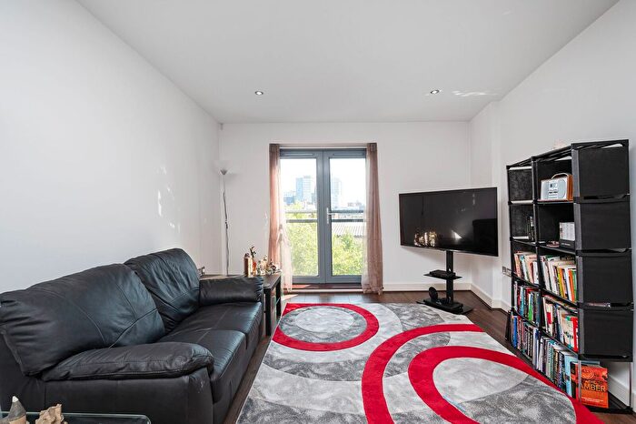 2 Bedroom Flat For Sale In Jacobs Court, Plumbers Row, Whitechapel, London, E1
