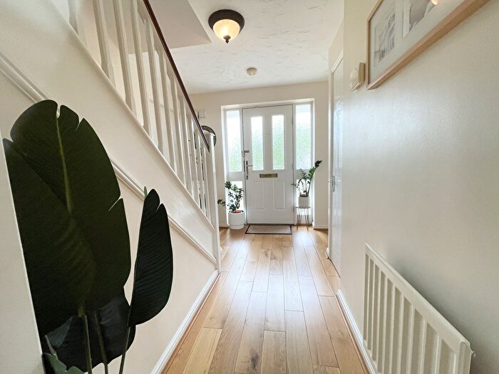 4 Bedroom Detached House For Sale In Soane Close, Wellingborough, Northamptonshire, NN8