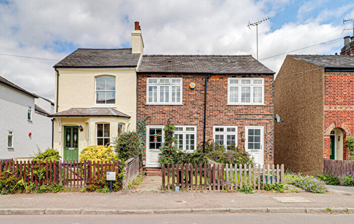 2 Bedroom Terraced House For Sale In Prospect Road, St Albans, AL1