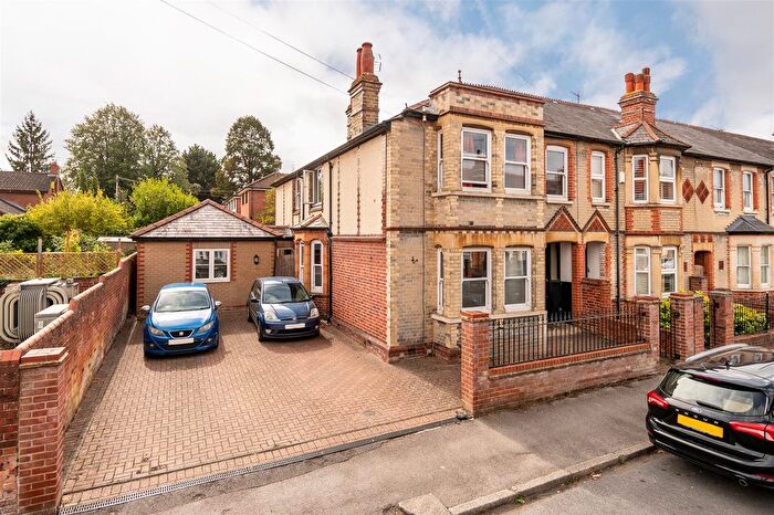 6 Bedroom Terraced House For Sale In Brisbane Road, Reading, RG30
