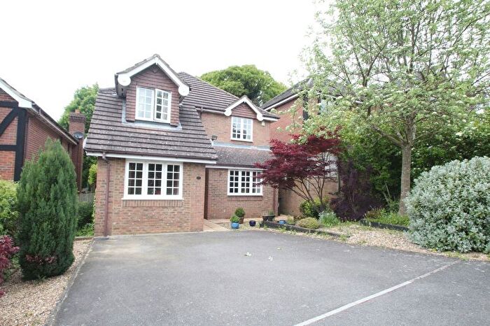 4 Bedroom Detached House To Rent In Foxhill Close, High Wycombe, HP13