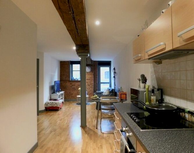 2 Bedroom Flat To Rent In The Docks, Gloucester, GL1