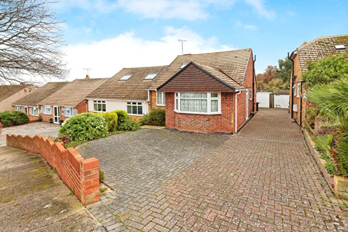 4 Bedroom Bungalow For Sale In The Ridgeway, Broadstairs, Kent, CT10