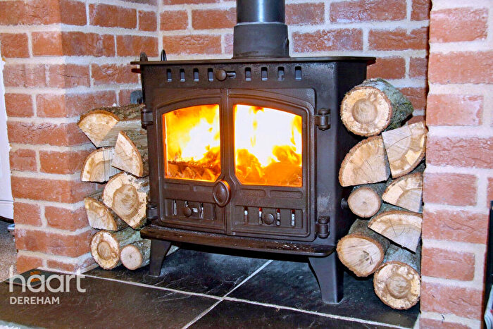 2 Bedroom Detached Bungalow For Sale In Woodlands, Ashill, IP25