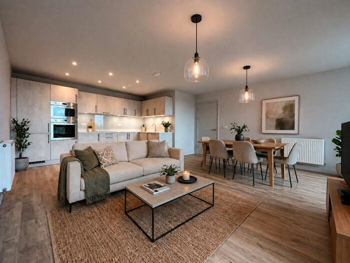 2 Bedroom Flat For Sale In Watkins House, Factory Number One, East Street, Bedminster, BS3