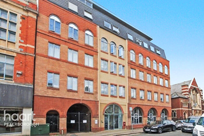 2 Bedroom Flat For Sale In Park Road, Peterborough, PE1