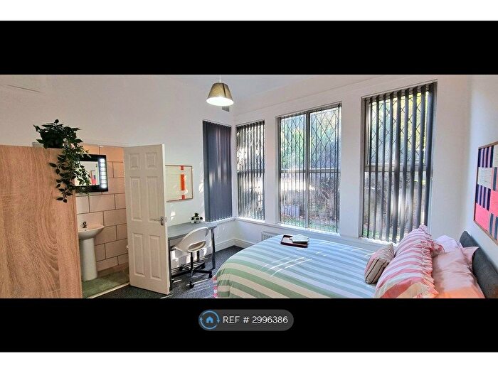2 Bedroom Flat To Rent In Derby Road, Nottingham, NG7