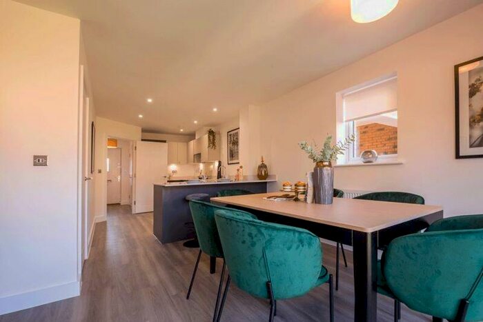 4 Bedroom Town House To Rent In Blackthorn Way, Winteringham, St. Neots, PE19