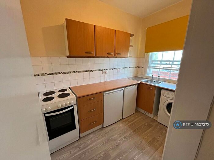 1 Bedroom Flat To Rent In Fore Street, Heavitree, Exeter, EX1