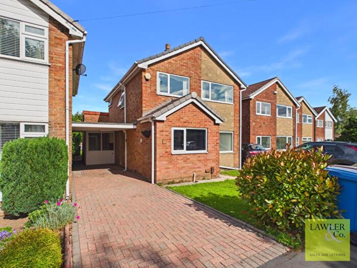 3 Bedroom Detached House For Sale In Highfield Road, Hazel Grove, Stockport, Cheshire, SK7