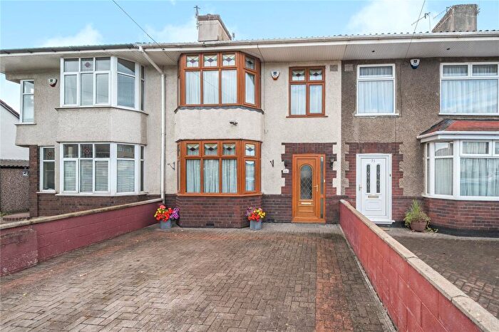 3 Bedroom Terraced House For Sale In Ashton Drive, Ashton Vale, Bristol, BS3