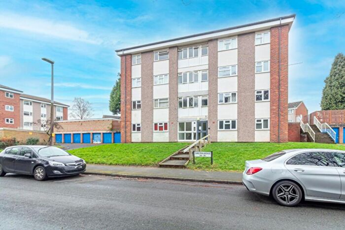 1 Bedroom Flat To Rent In Carlton Avenue, Stourbridge, DY9