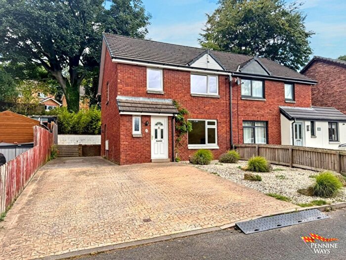 3 Bedroom Semi Detached House For Sale In Beck Riggs, Brampton, CA8
