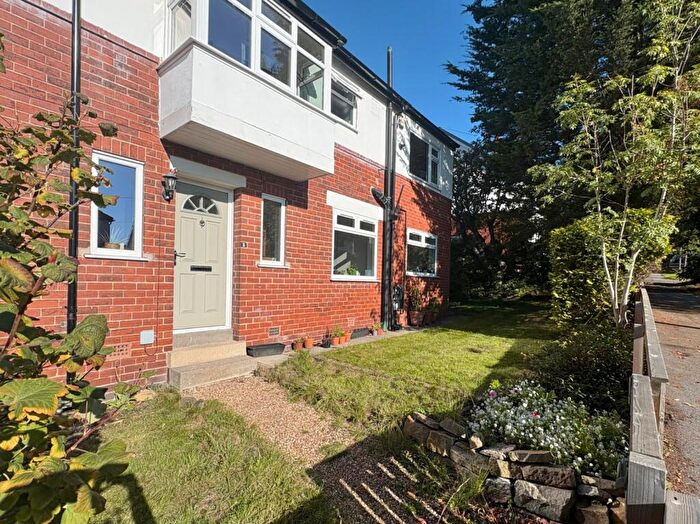 3 Bedroom Semi-Detached House To Rent In Castle Grove Avenue, Headingley, Leeds, LS6